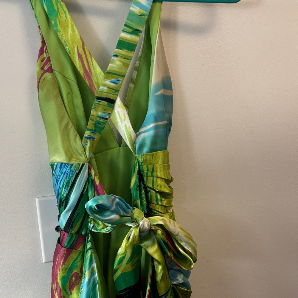 Maggie Sottero flirt size 6 Vibrant Backless formal Dress tropical green design - Picture 5 of 8